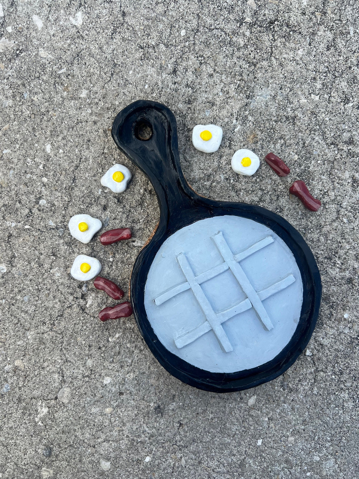 Breakfast skillet tic tac toe board game