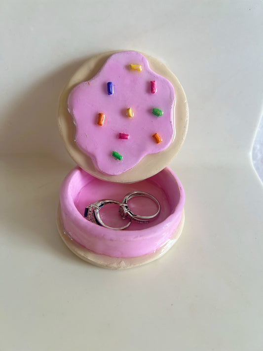 Sugar cookie trinket box