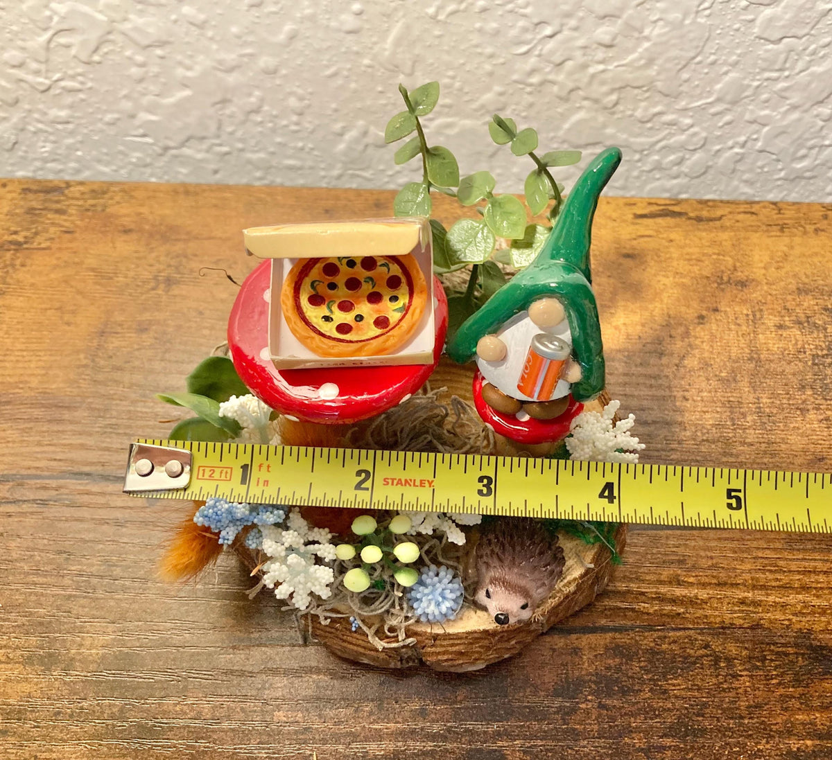 Pizza gnome figurine