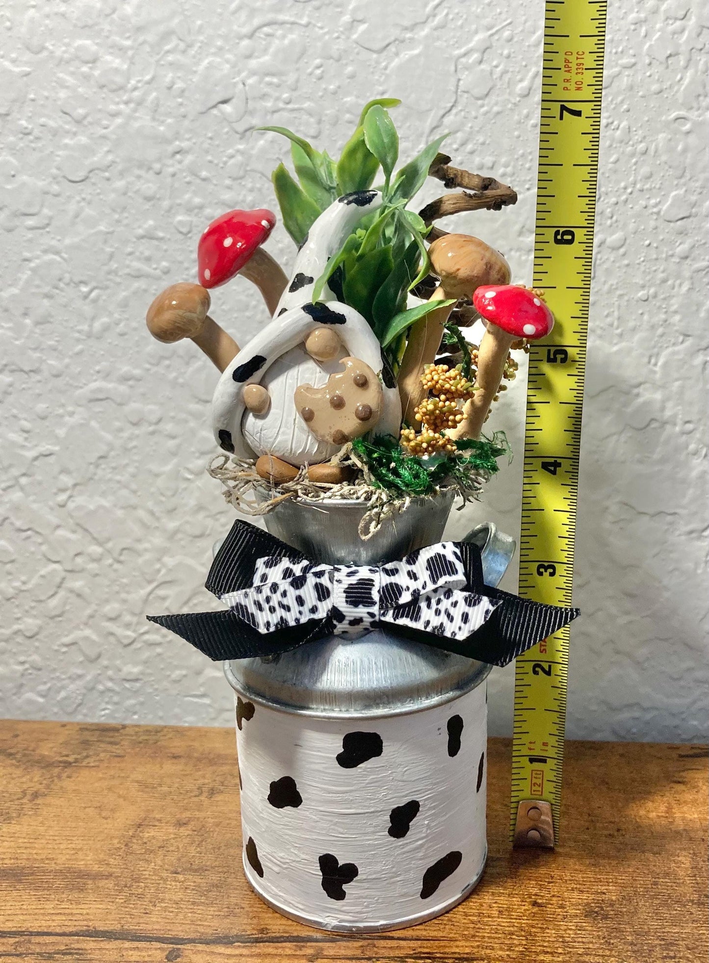 Cow gnome arrangement,