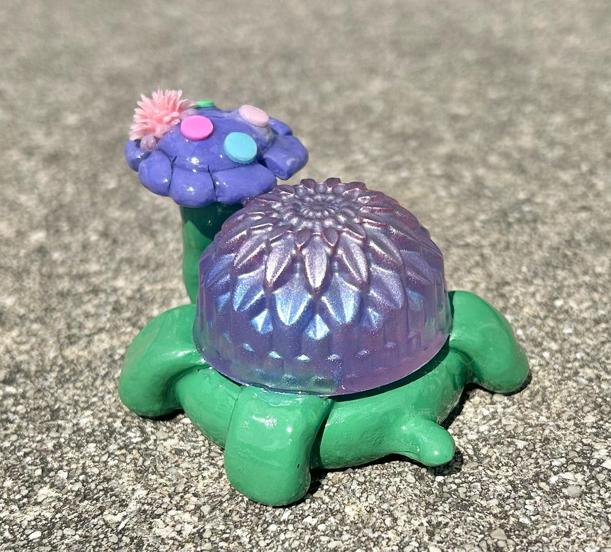 Resin flower turtle