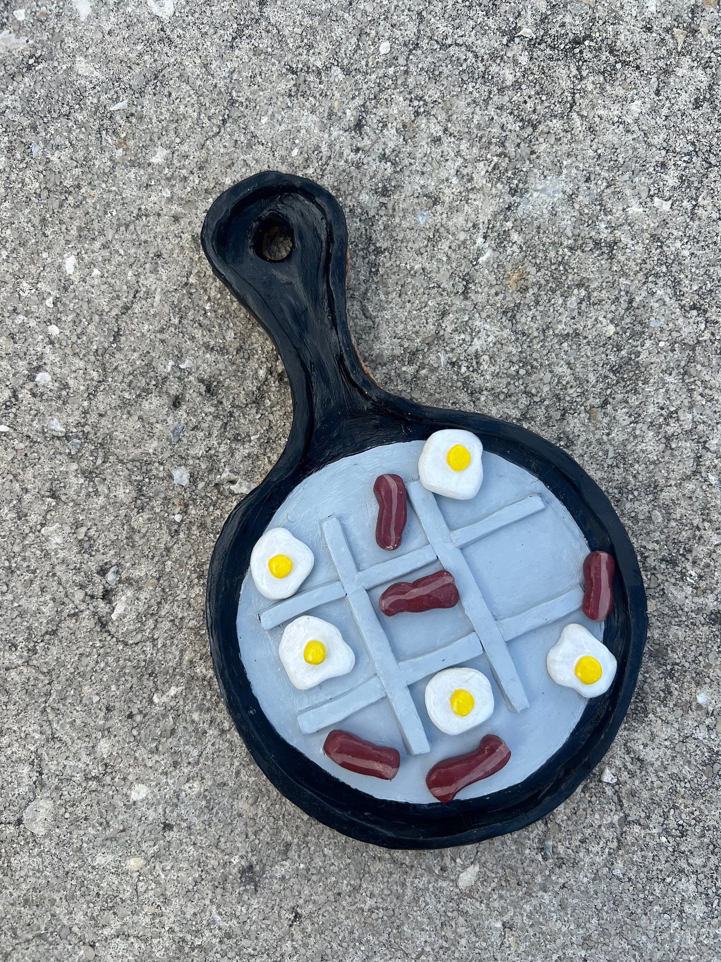 Breakfast skillet tic tac toe board game