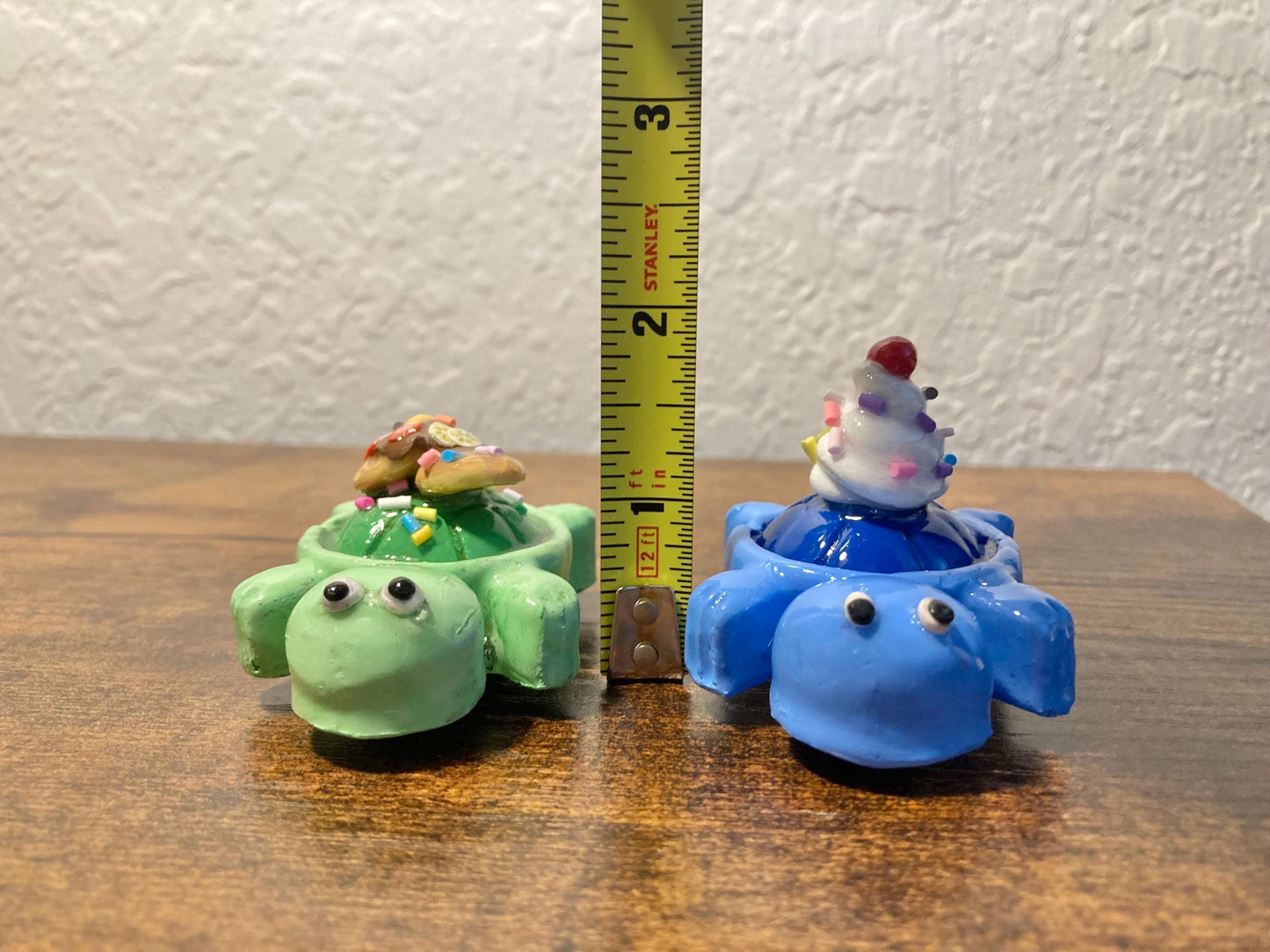 Sculpted turtle kitchen magnets