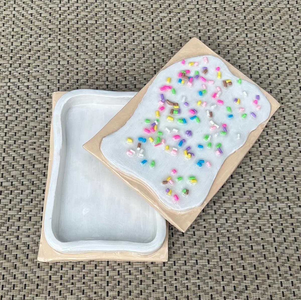 Pop tart trinket tray