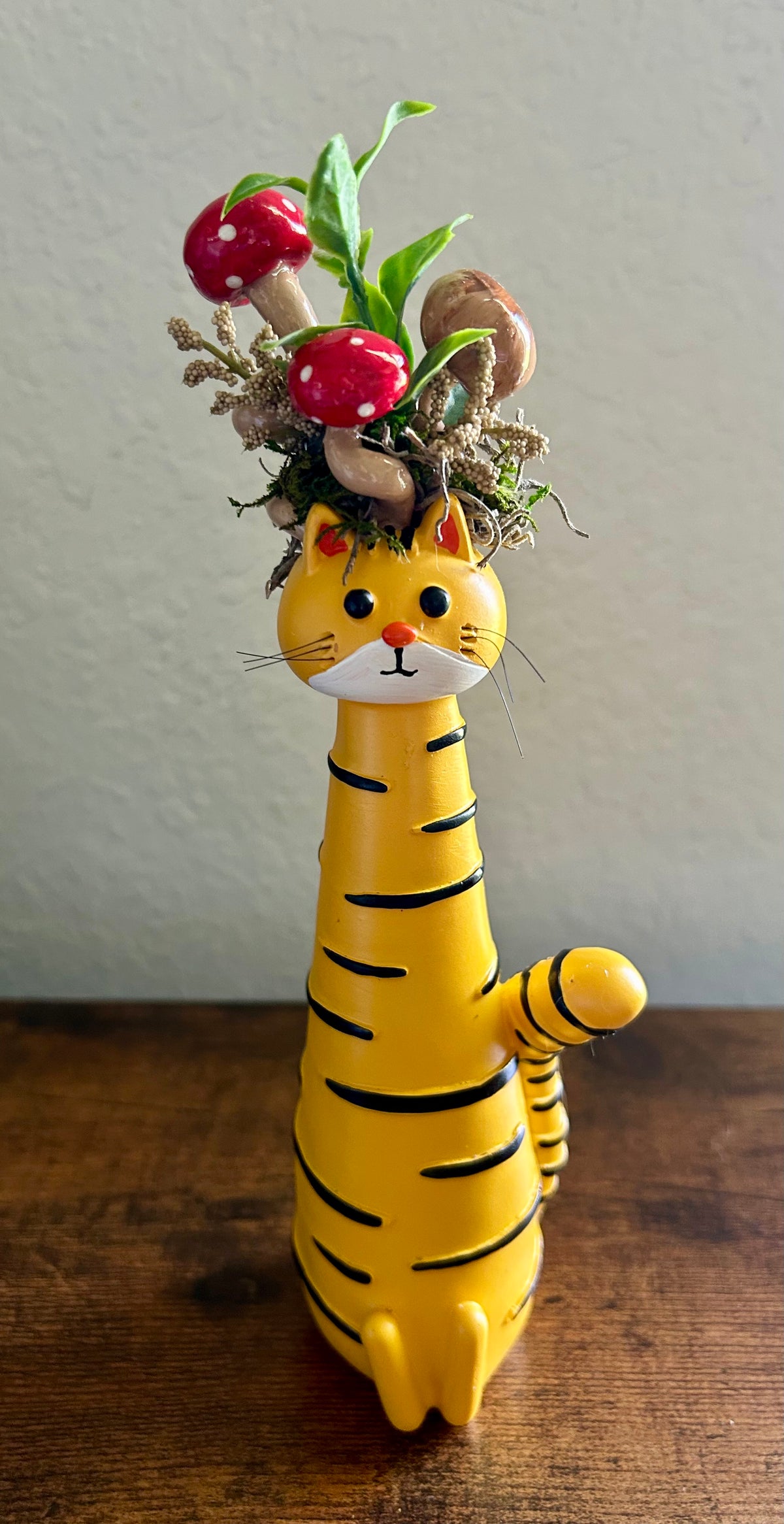 Cat fairy garden