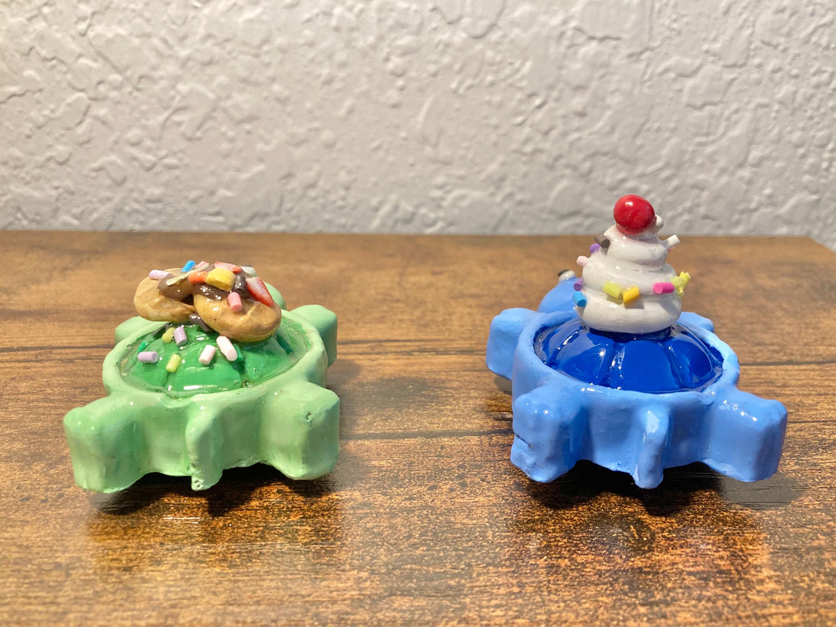 Sculpted turtle kitchen magnets