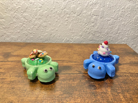Sculpted turtle kitchen magnets