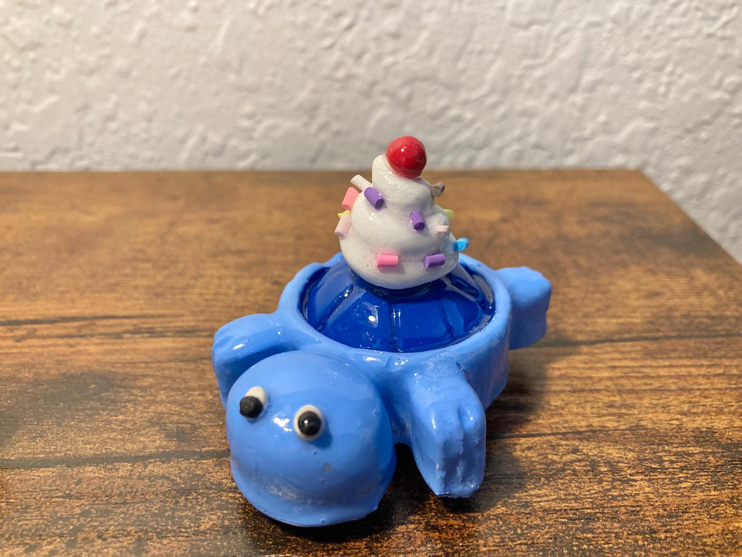 Sculpted turtle kitchen magnets