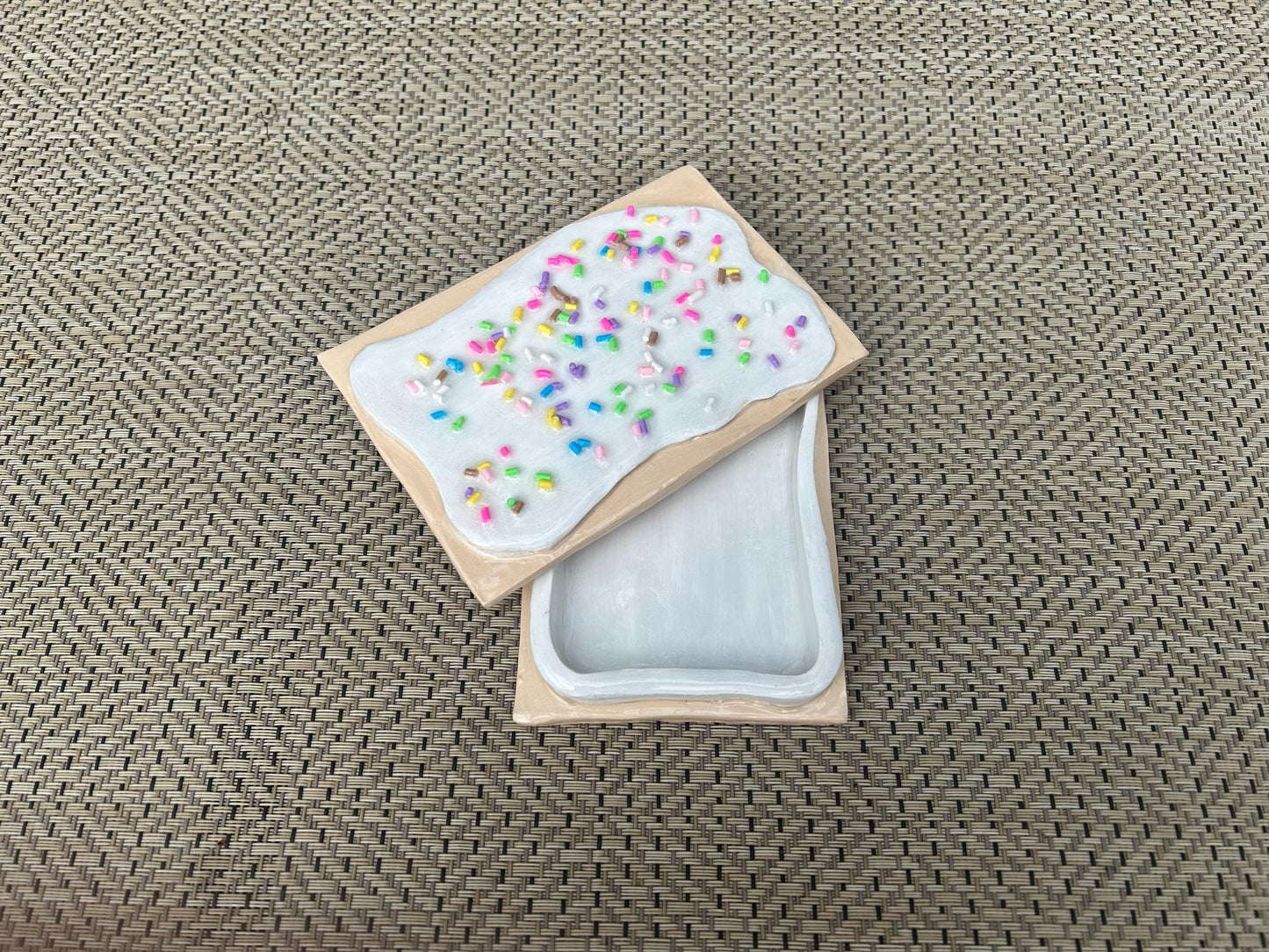 Pop tart trinket tray