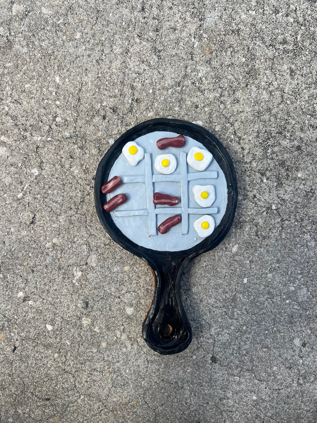 Breakfast skillet tic tac toe board game